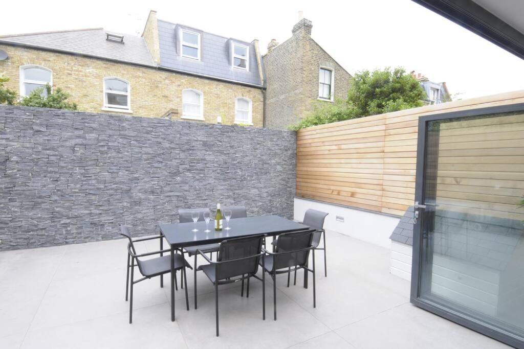 Four Bedroom Modern Victorian Wandsworth House 伦敦 外观 照片